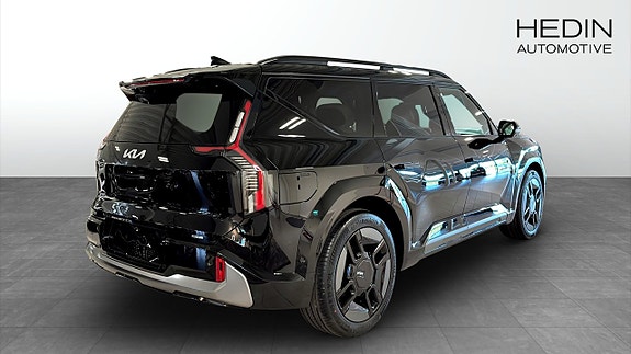 Kia EV9 2 of 13