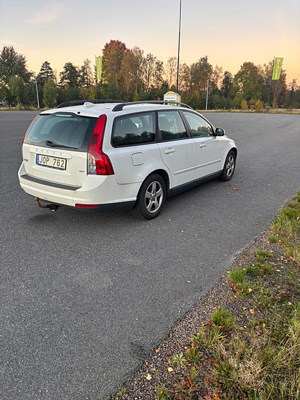 Volvo V50 5 of 10