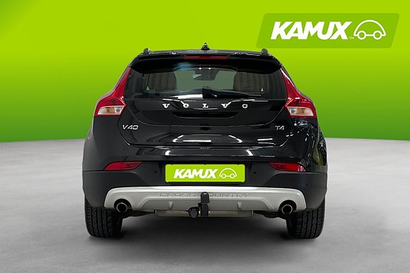 Volvo V40 Cross Country 5 of 23
