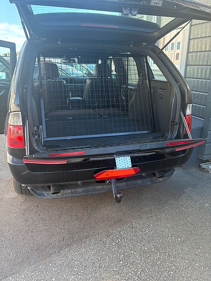 BMW X5 2 of 8