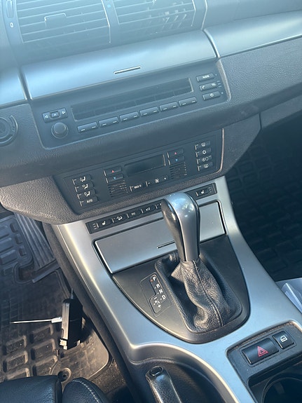 BMW X5 8 of 8