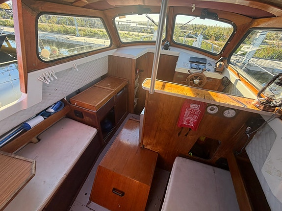 Krabat 740 Nanni Diesel 6 of 11
