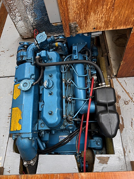 Krabat 740 Nanni Diesel 4 of 11