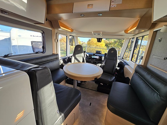 Hymer MasterLine I 890 HC-Edition-Black 3 of 21
