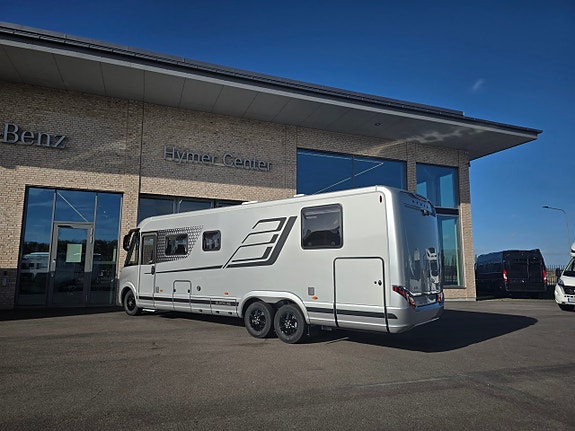 Hymer MasterLine I 890 HC-Edition-Black 2 of 21