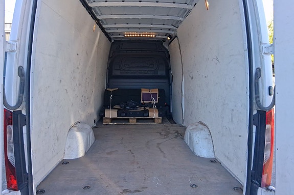 Mercedes-Benz Sprinter 311 11 of 13