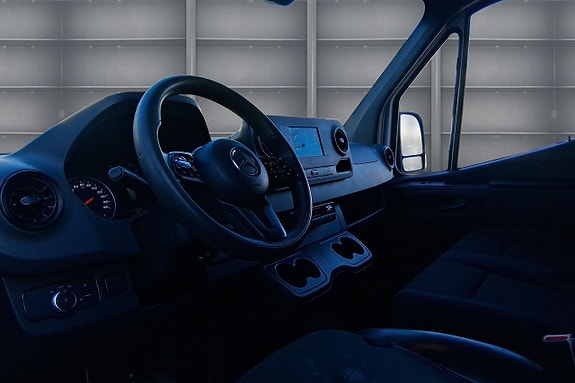 Mercedes-Benz Sprinter 311 9 of 13