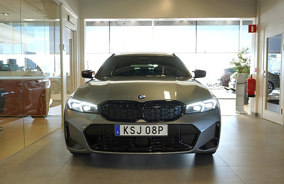 BMW M340i 2 of 28