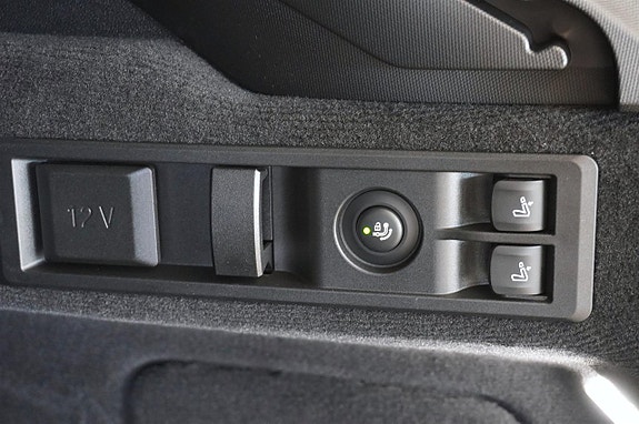 BMW M340i 10 of 28