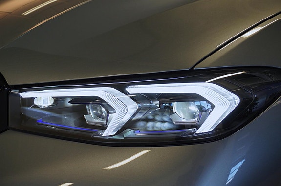 BMW M340i 3 of 28