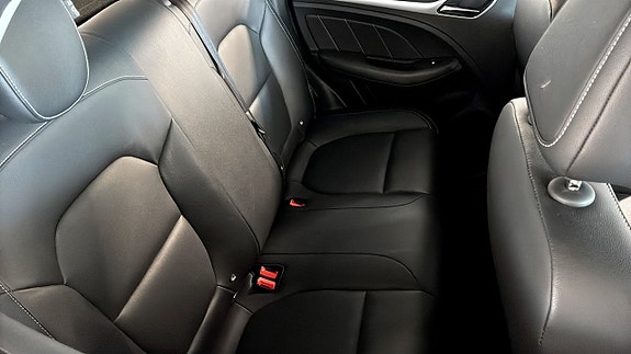 MG ZS 5 of 12