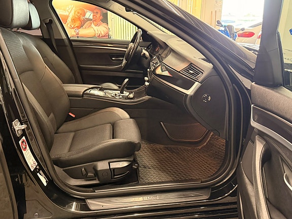 BMW 520d 15 of 24