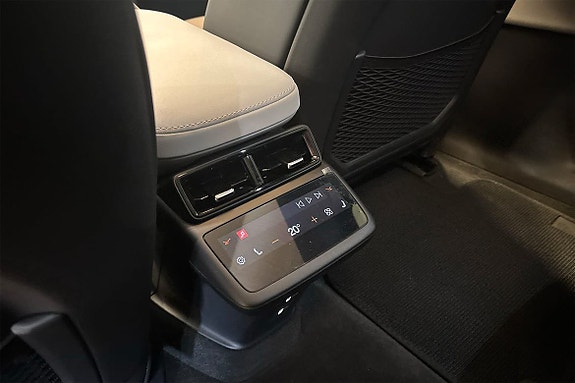 Polestar 4 28 of 28