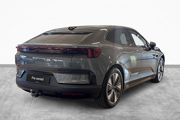Polestar 4 9 of 28