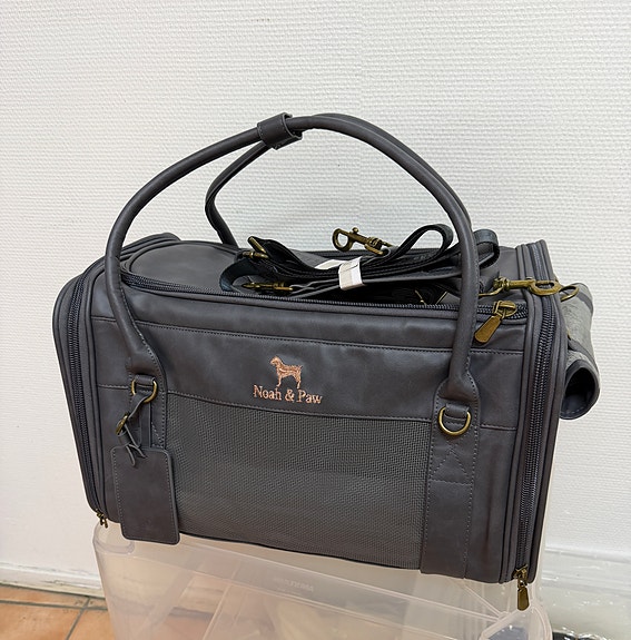 Product image 1 of 7