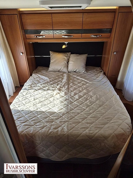 Dethleffs Black Magic Edition / Queensbed / Alde / AC bodel / Ugn 15 of 23