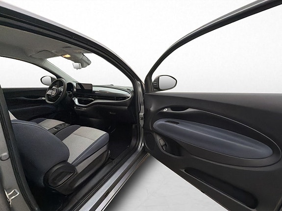 Fiat 500e 25 of 30