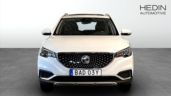 MG ZS 8 of 9