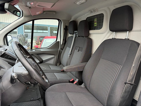 Ford Transit Custom 6 of 13