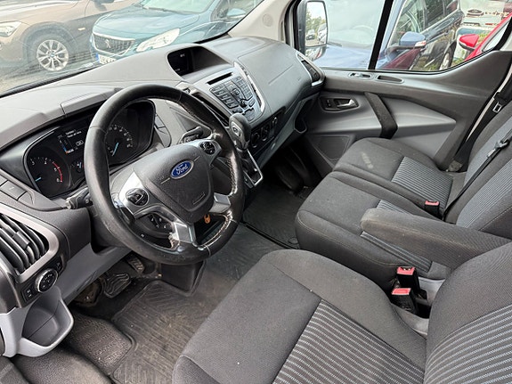 Ford Transit Custom 5 of 13