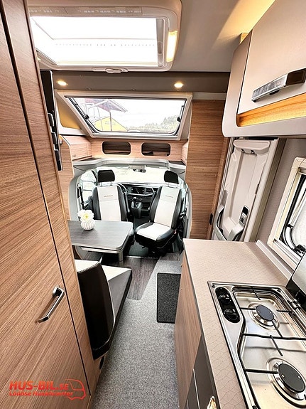 Weinsberg X-Cursion Van 500 MQ Edition Pepper / Solpanel / Dieseltruma 14 of 22