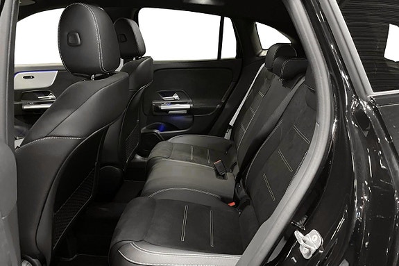 Mercedes-Benz GLA 250 e 10 of 17