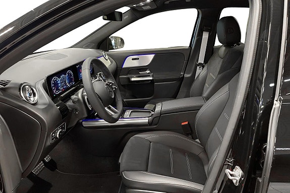 Mercedes-Benz GLA 250 e 11 of 17