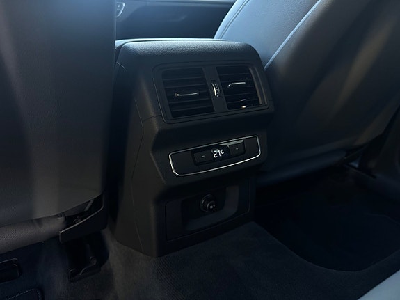 Audi Q5 21 of 30