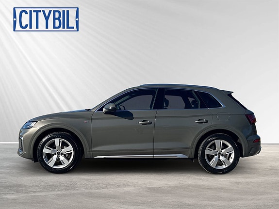 Audi Q5 2 of 30