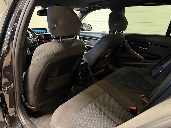 BMW 320d Touring M Sport xDrive 190 ch BVA / 129 000 km / Caméra de recul / GPS / Sièges chauffants / Attelage