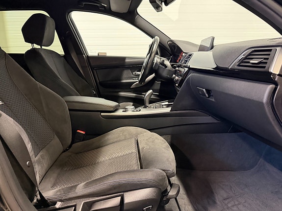 BMW 320d Touring M Sport xDrive 190 ch BVA / 129 000 km / Caméra de recul / GPS / Sièges chauffants / Attelage