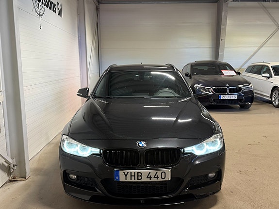 BMW 320d Touring M Sport xDrive 190 ch BVA / 129 000 km / Caméra de recul / GPS / Sièges chauffants / Attelage