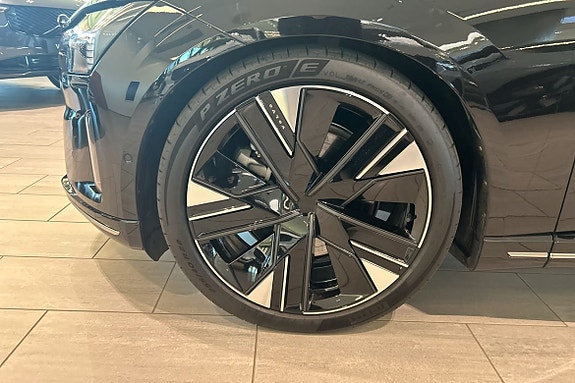 Volvo ES90 25 of 30