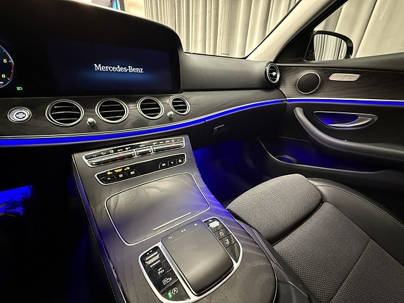 Mercedes-Benz E 220 d 11 of 16