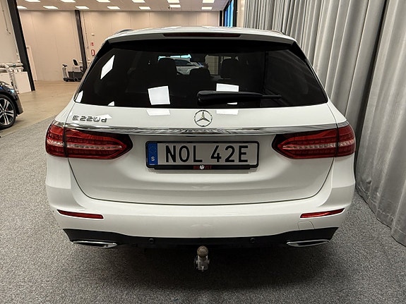 Mercedes-Benz E 220 d 6 of 16