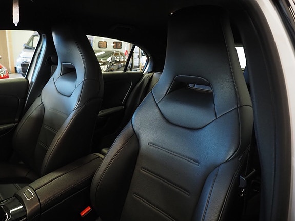 Mercedes-Benz A180 d 14 of 22