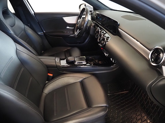 Mercedes-Benz A180 d 10 of 22