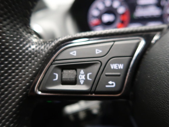 Audi Q2 25 of 30