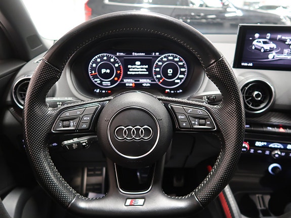 Audi Q2 16 of 30