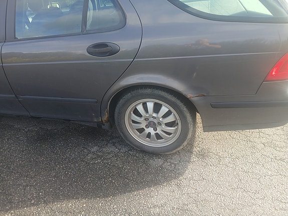 Saab 9-5 7 of 8