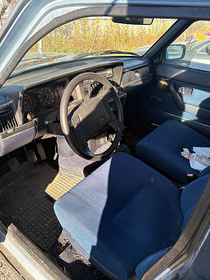 Volvo 240 5 of 6