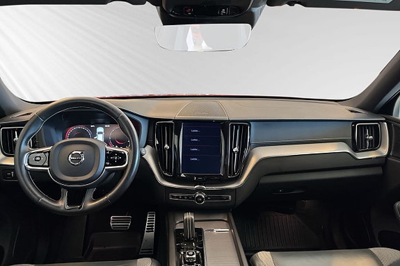 Volvo XC60 11 of 30