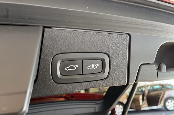 Volvo XC60 27 of 30