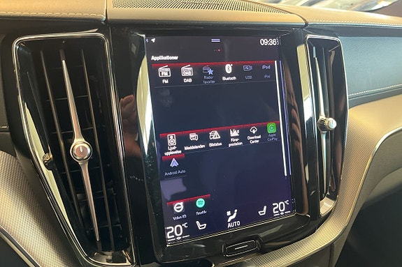 Volvo XC60 15 of 30