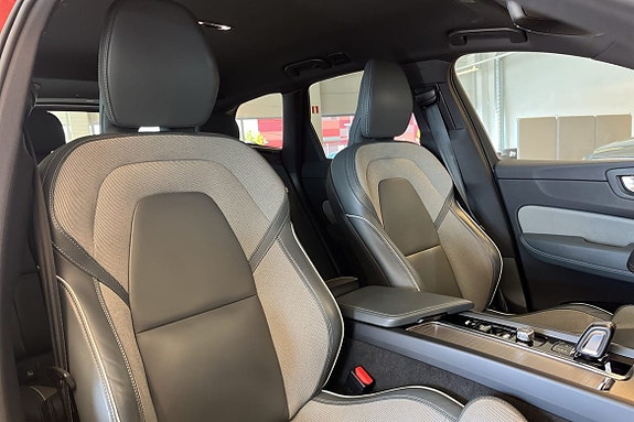 Volvo XC60 24 of 30