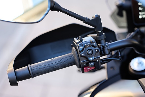 CFMOTO 800 MT Explore DEMO 13 of 16