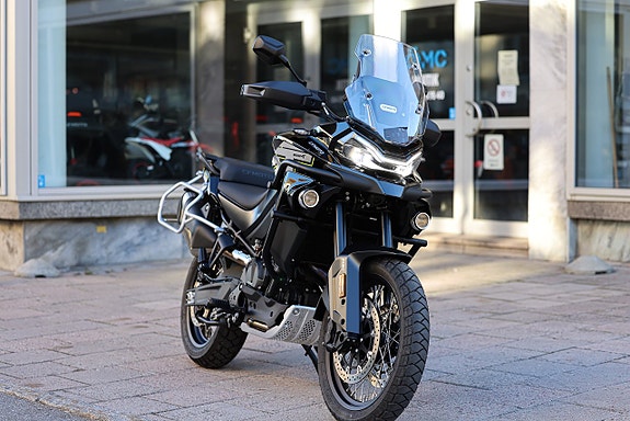 CFMOTO 800 MT Explore DEMO 3 of 16