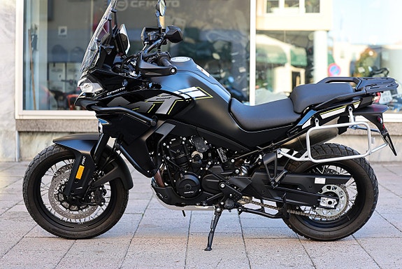 CFMOTO 800 MT Explore DEMO 9 of 16