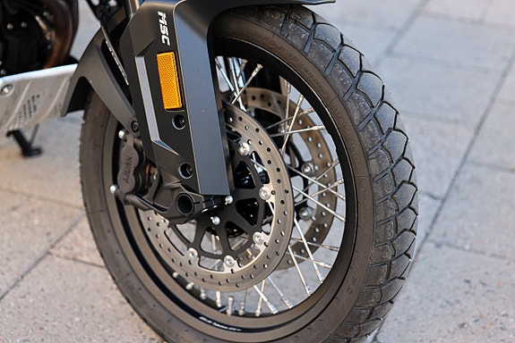 CFMOTO 800 MT Explore DEMO 6 of 16