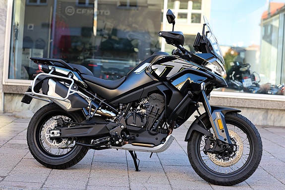 CFMOTO 800 MT Explore DEMO 2 of 16
